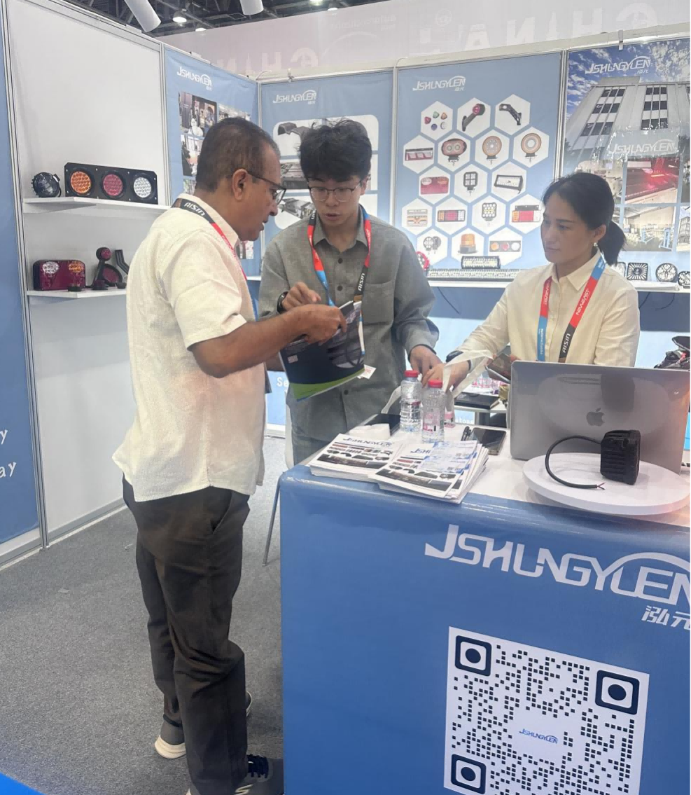 UAE truck lights wholesale